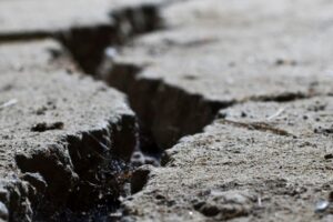 %Imagetitle% | Divine Earthquake Fissure