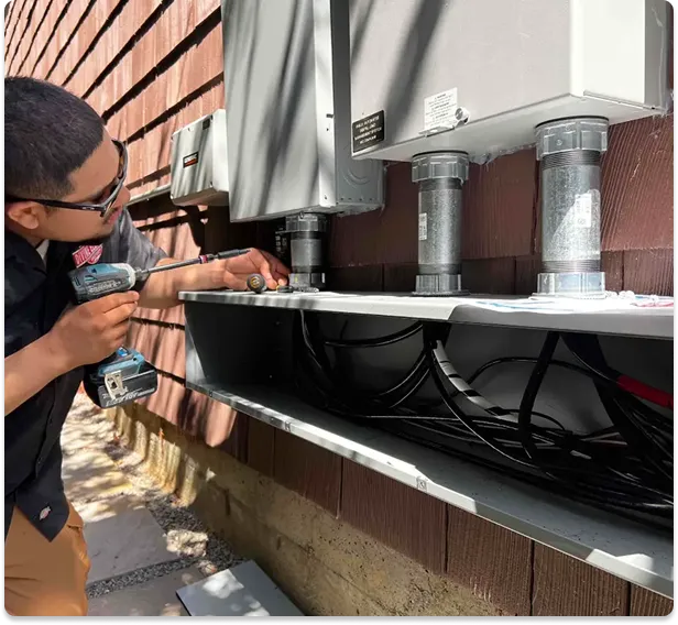 Service Technician Divine